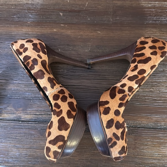 TORY BURCH Camille leopard calf hair platform pumps heels size 6.5! - Picture 6 of 8